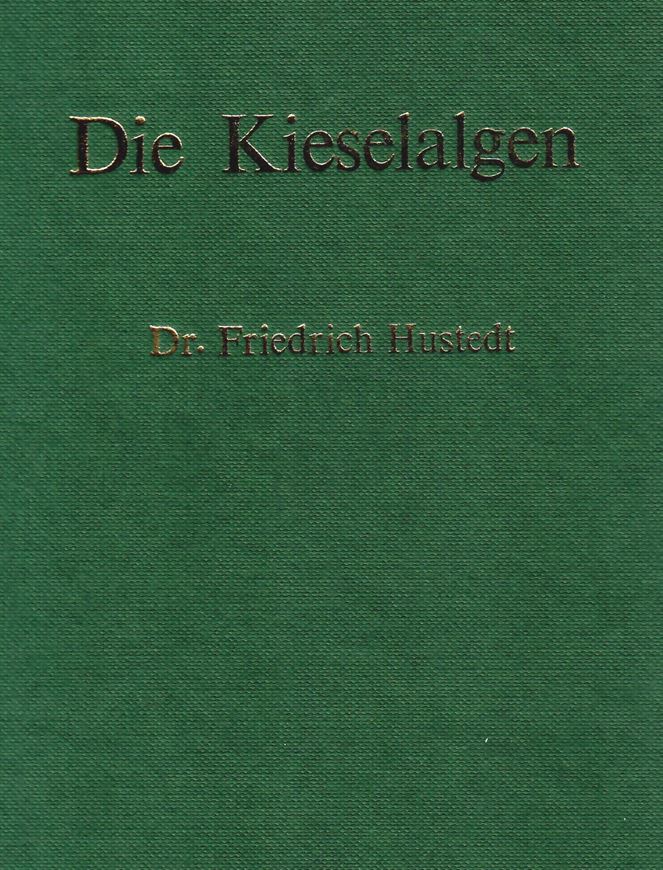 Die Kieselalgen Deutschlands, Österreichs und der Schweiz. Mit Berücksichtigung der übrigen Länder Europas sowie der angrenzenden Meeresgebiete. 3 Vols. 1927-1964. Reprint 1991. (Rabenhorst, Kryptogamenflora von Deutschland..., Band VII). 4220 figs. XII, 2581 p. gr8vo. Hardcover.