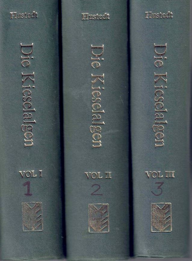 Die Kieselalgen Deutschlands, Österreichs und der Schweiz unter Berücksichtigung der übrigen Länder Europas sowie der angrenzenden Meeresgebiete. 3 Bände. 1930.-1966. Reprint. 1991. (Dr.L. Rabenhorst's Kryptogamen-Flora von Deutschlans, Österreich und der Schweiz, Band VII). illis. (linde drawings. 2581 p. gr8vo. Cloth.